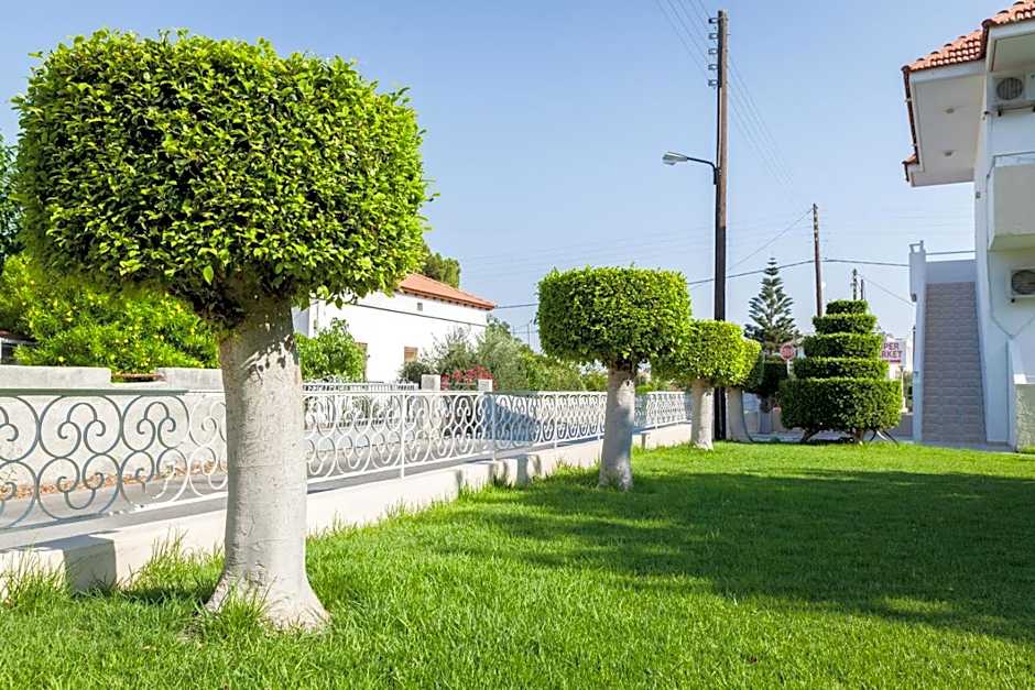 Anixis Hotel & Apartments