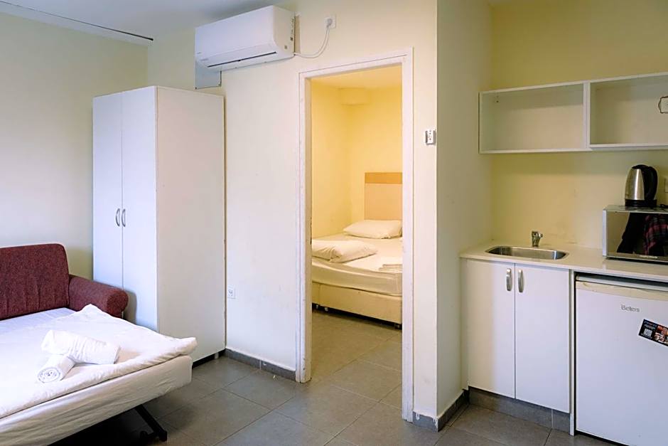 Rich Luxury Suites - Renovated