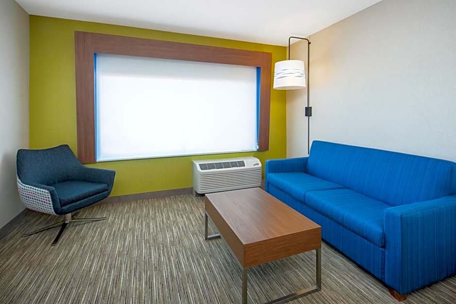 Holiday Inn Express And Suites Chico By IHG