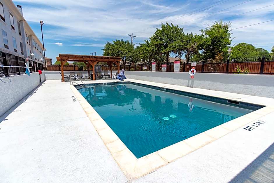 Hampton Inn By Hilton & Suites Denton