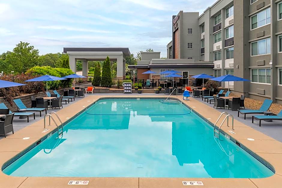 Hampton Inn Manchester Downtown