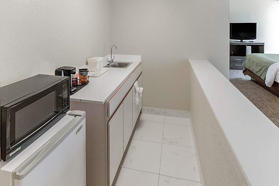 Quality Inn & Suites Plattsburgh