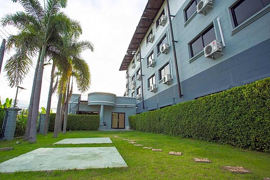 AIRBEST Gemtree Lampang Hotel