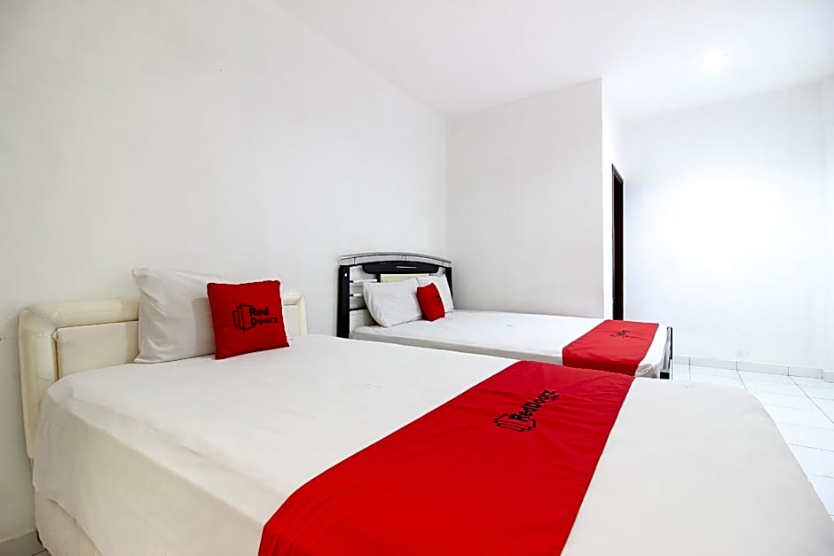 RedDoorz near RS Sarjito Yogyakarta 2