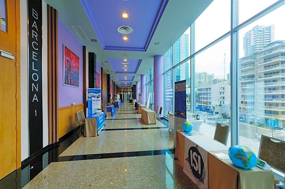 Riu Plaza Panama