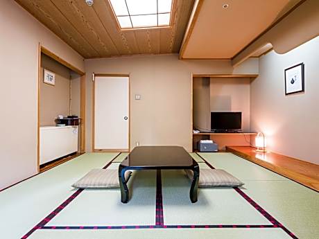 Main Building Economy Japanese-Style Room with 8 Tatami, Indoor Bath, Non-Smoking