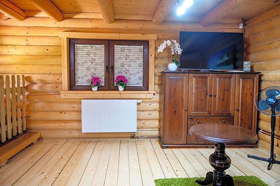 Domy z Bala - Domki ogrzewane - JACUZZI, SAUNA, lody, popcorn, ryba wedzona i ognisko w cenie!