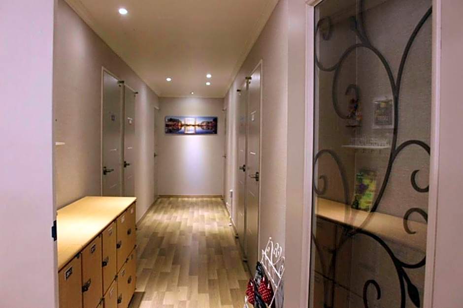 Bexco Hostel B&B