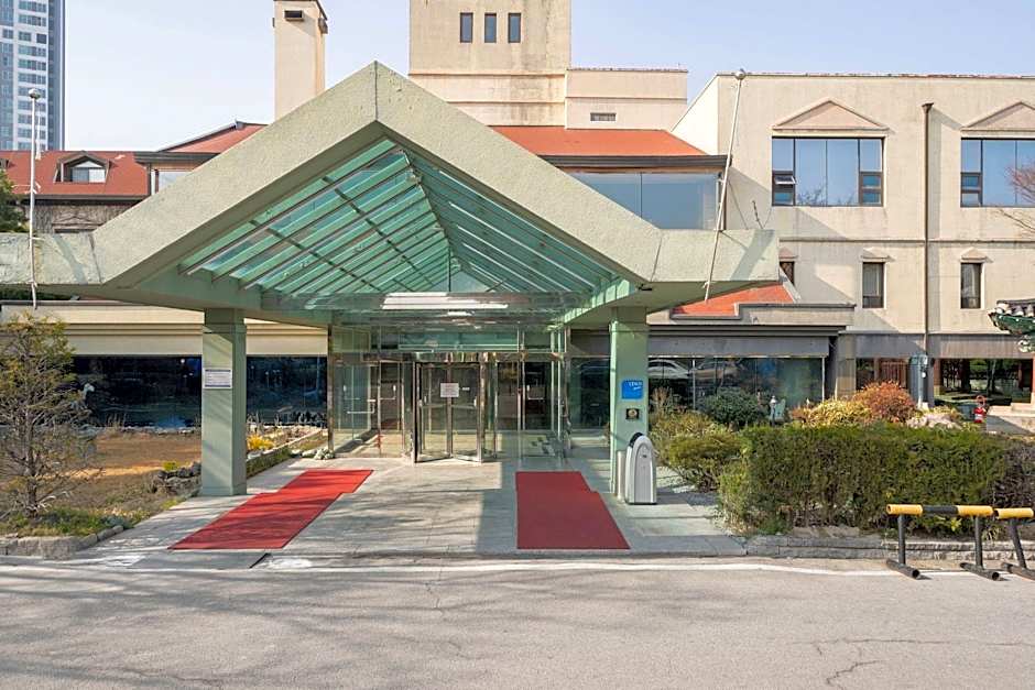 Onyang Hot Spring Hotel