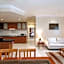 StayInn Gateway Hotel Apartment