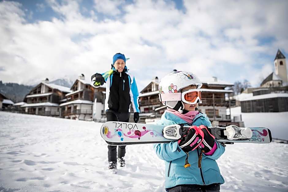 Post Alpina - Family Chalets Dolomites