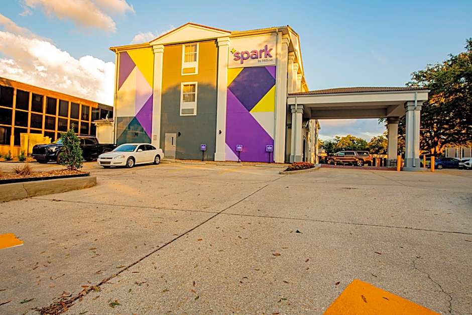 Spark by Hilton Lafayette South