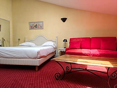 Standard Family Room