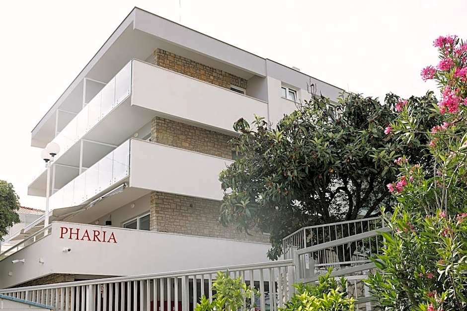 Aparthotel Pharia