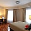 Europlaza Hotel & Suites