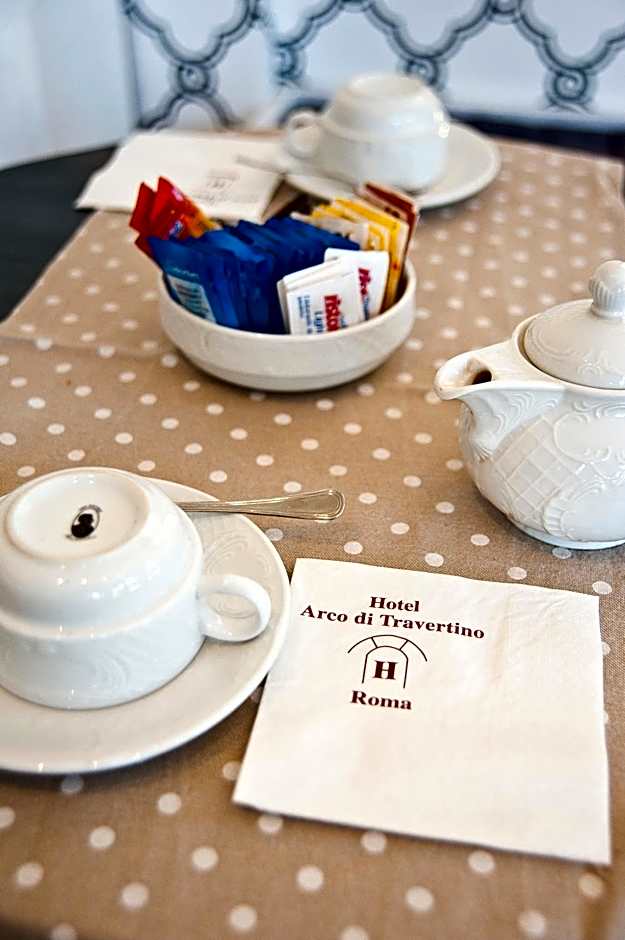 Hotel Arco Di Travertino