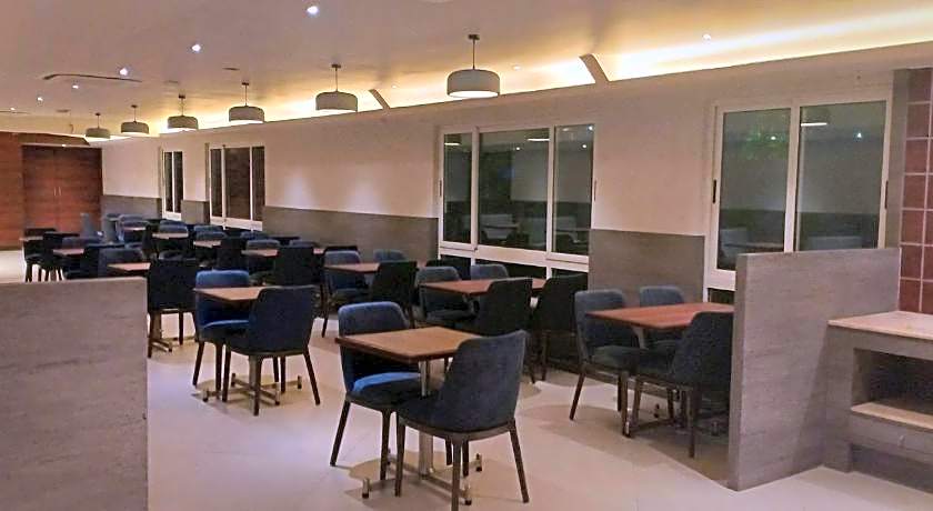 Cosmique Clarks Inn Suites Goa