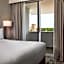 Hilton Kansas City Country Club Plaza