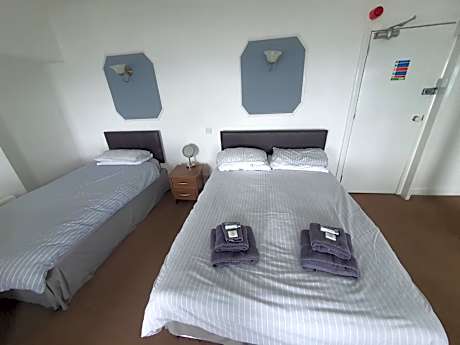 Family Room with Sea View