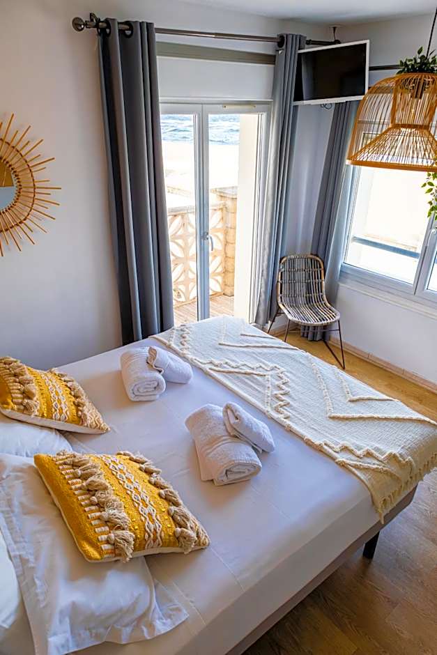 HOTEL RESTAURANT LA COTE REVEE