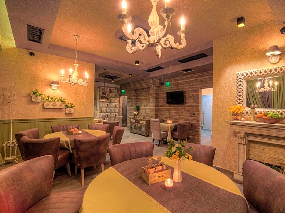 Family Hotel Agoncev