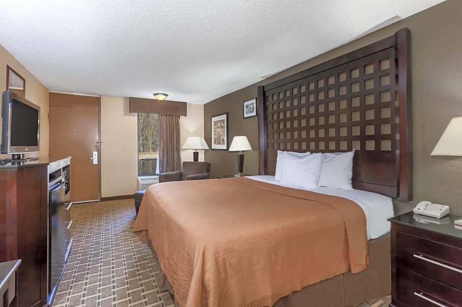 Super 8 by Wyndham Atoka