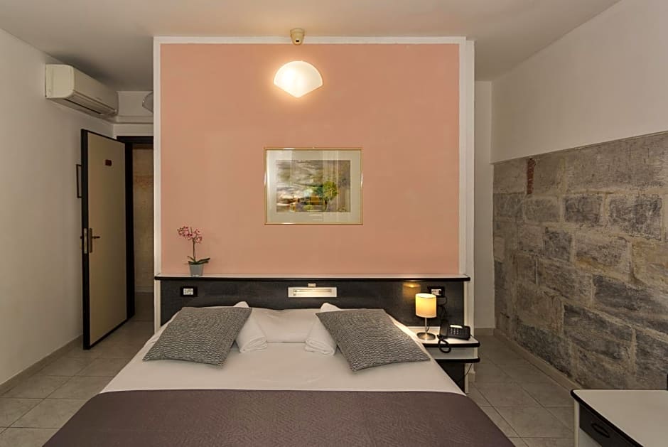 Hotel Amalfitana