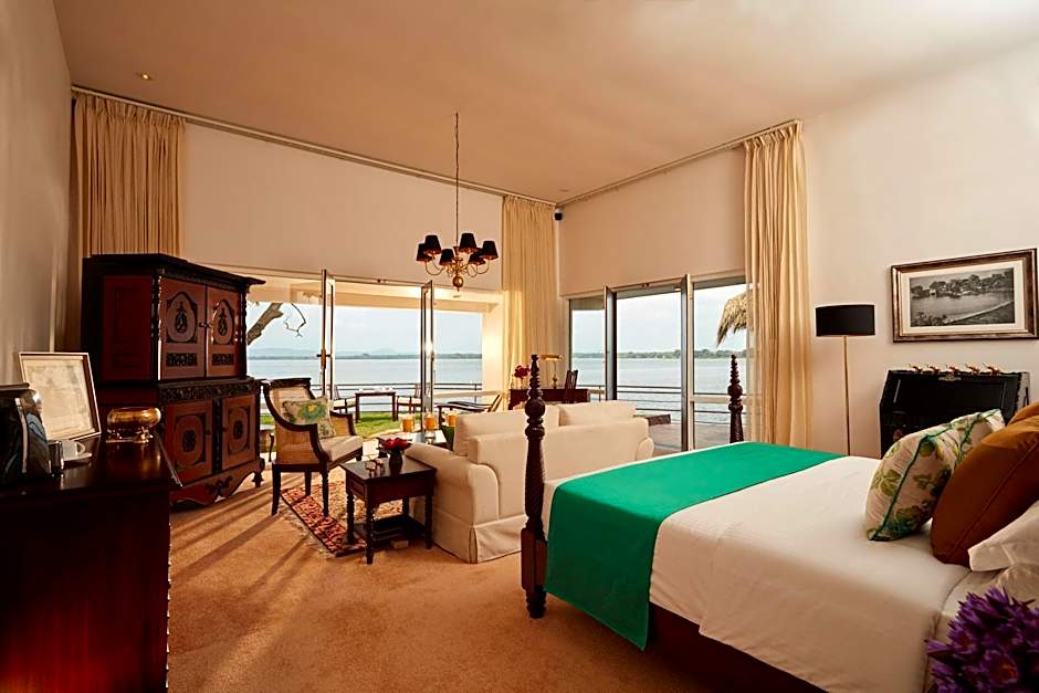 Ekho Lake House Polonnaruwa