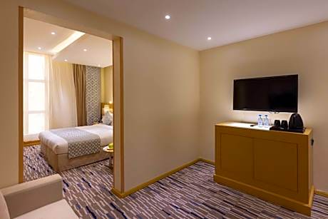 Deluxe Family Three-Bedroom Suite