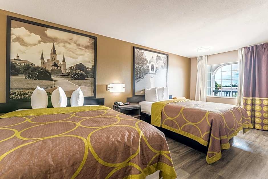 Super 8 by Wyndham Lake Charles Northeast