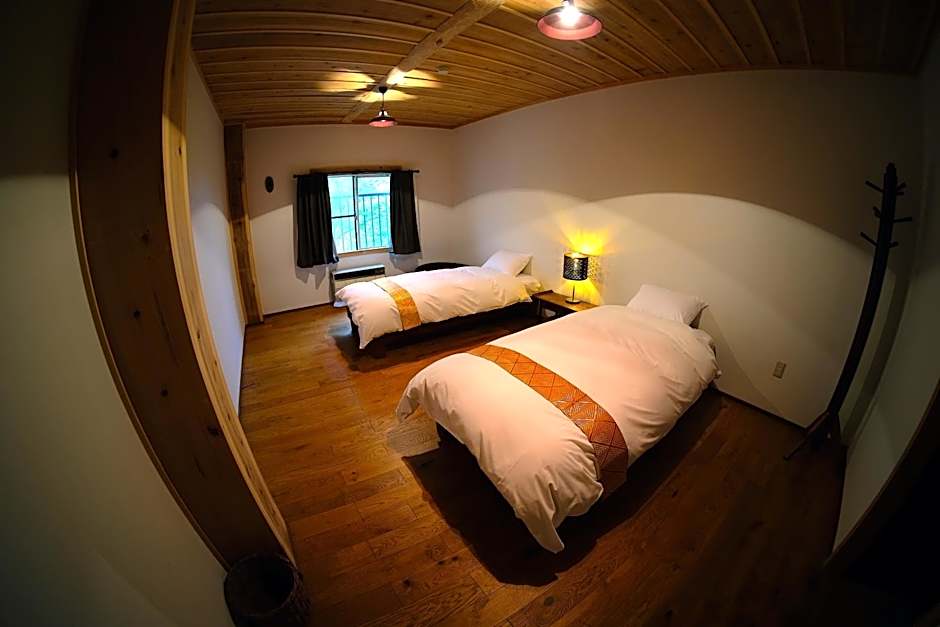 HA-MON Slope Side Hotel and Private Chalet
