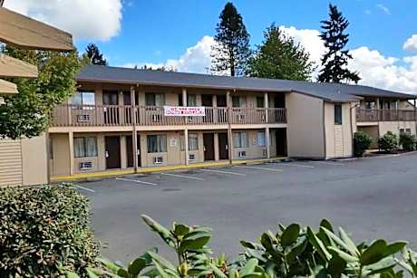 Centralia Inn