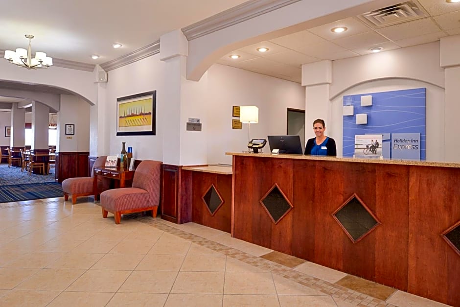 Holiday Inn Express Hotel & Suites Alamosa