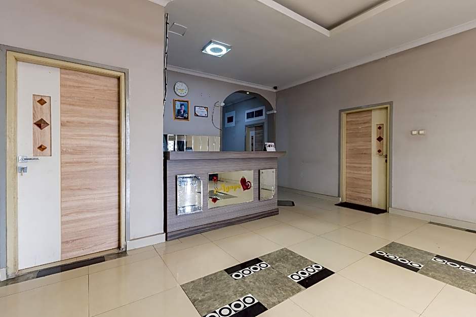 Urbanview Hotel Anggrek Puncak by RedDoorz