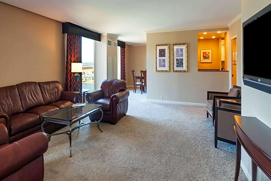 Wyndham Grand Pittsburgh