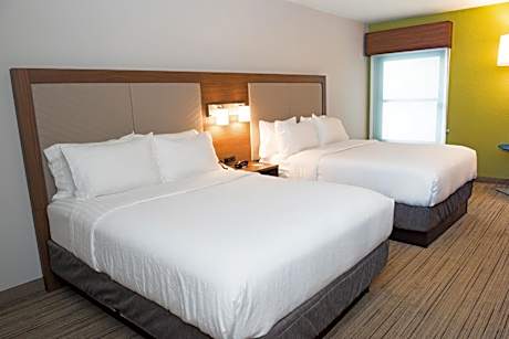 Standard Double Room with Two Double Beds