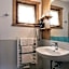 Post Alpina - Family Chalets Dolomites