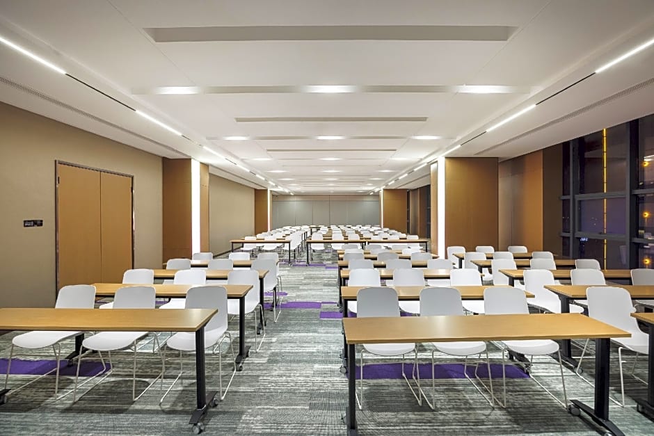 Grand Rezen Hotel Golmud