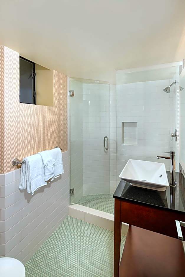 Cormorant Boutique Hotel