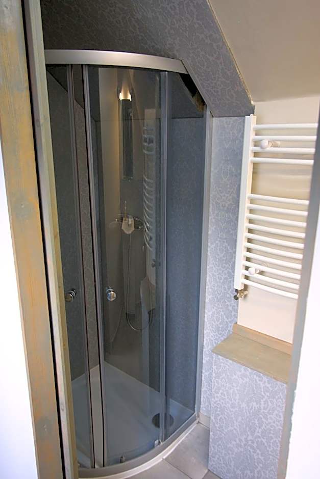 Pokoje Nadrzeczna 45