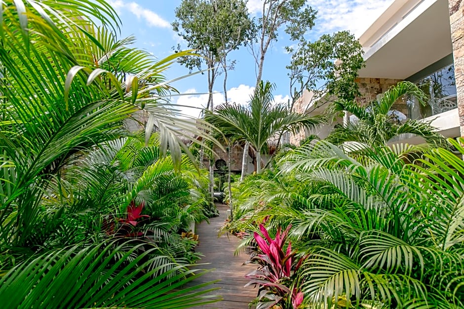 Alma De Flores Private Pools Suites