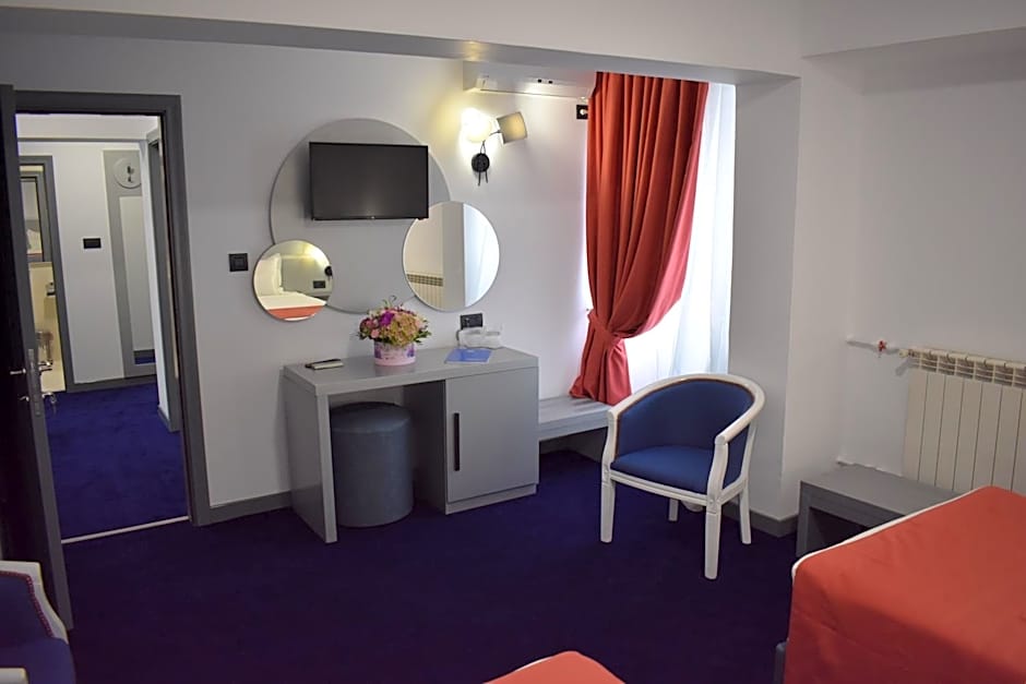 Hotel Europolis