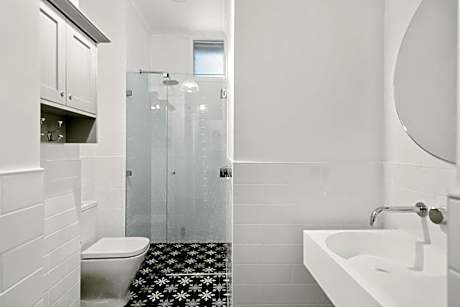 Single Room with Shared Bathroom