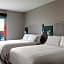 avid hotels - Detroit - Warren, an IHG Hotel