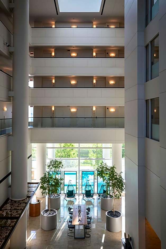 Renaissance by Marriott Schaumburg Convention Center Hotel