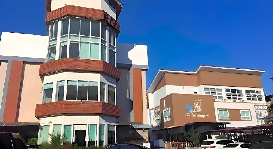 Hotel Le Lerts Living