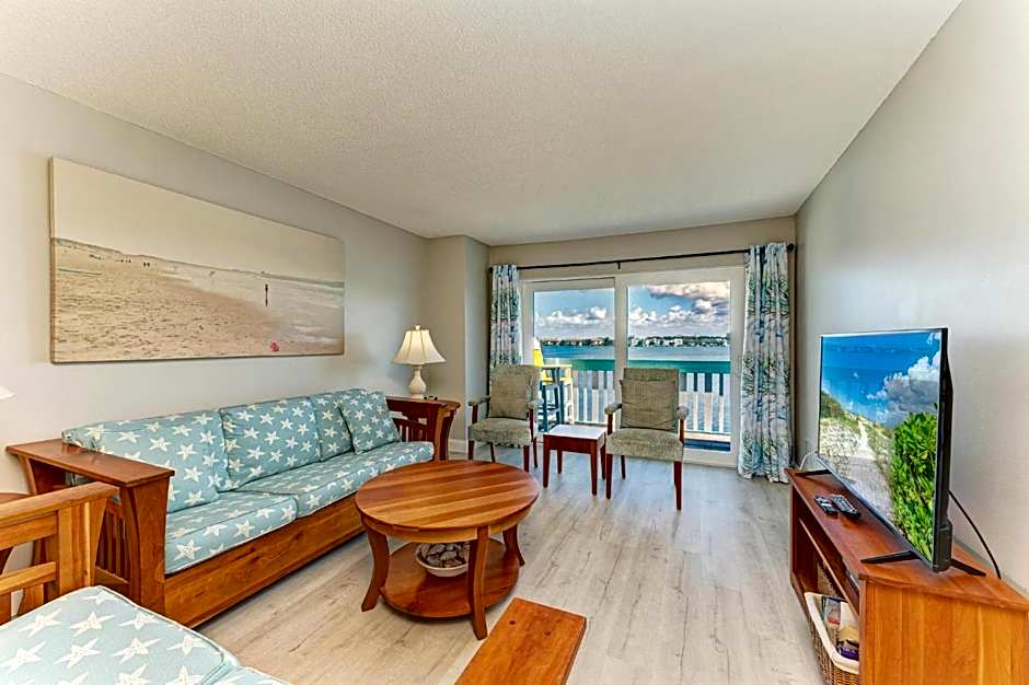 Anna Maria Island Beach Palms 6B
