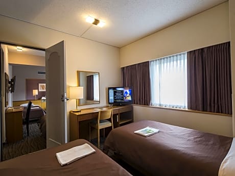 Connecting Family Rooms - Non-Smoking