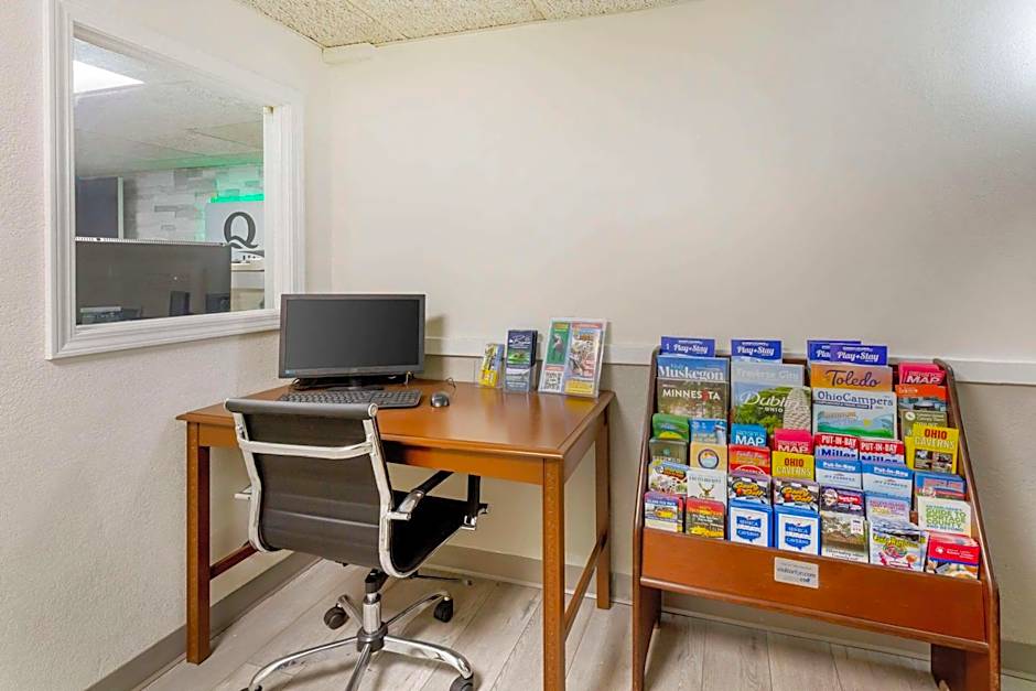 Quality Inn Huron