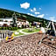 Helmhotel